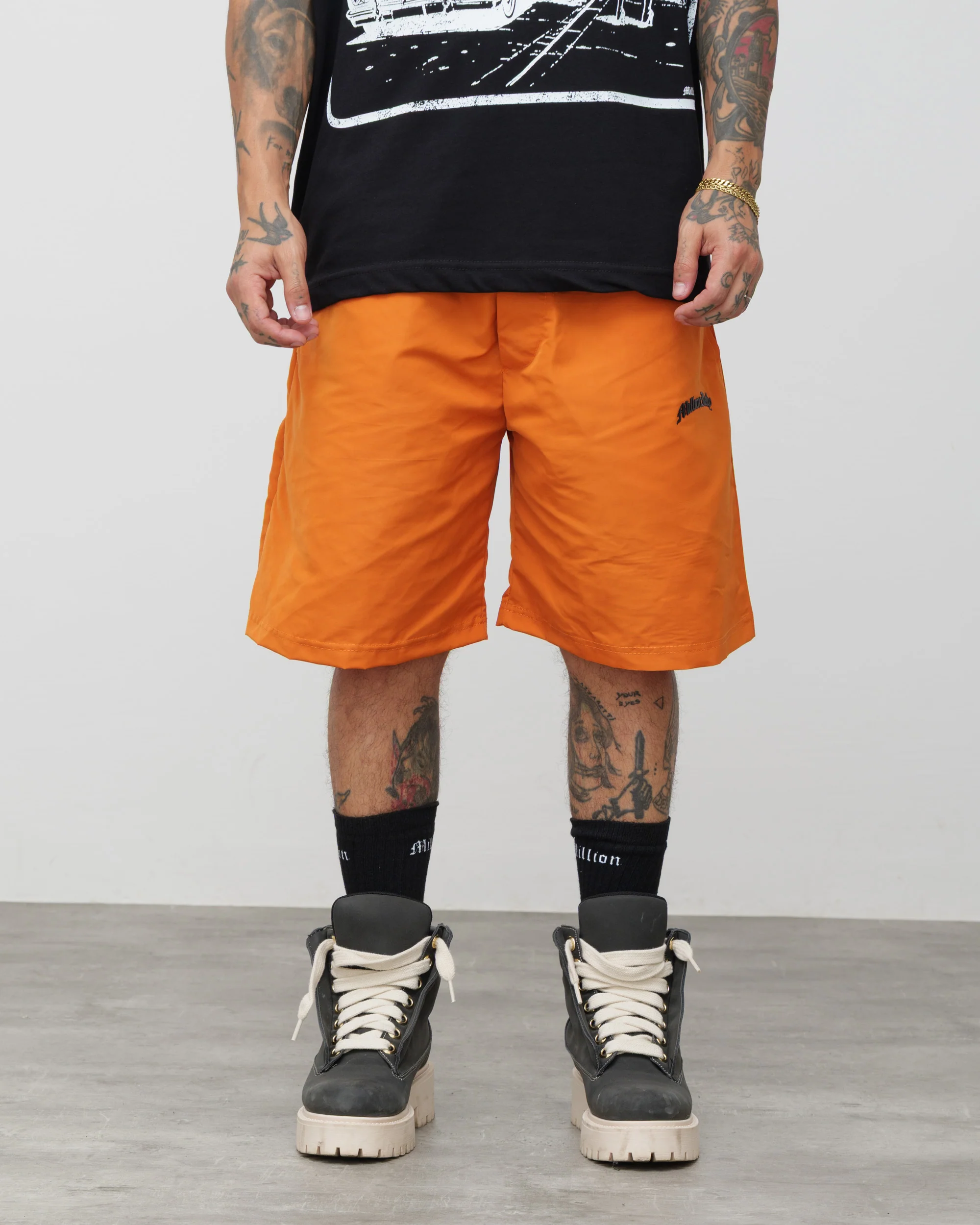 Shorts Tech Arancio - Logo Nero - Image 3