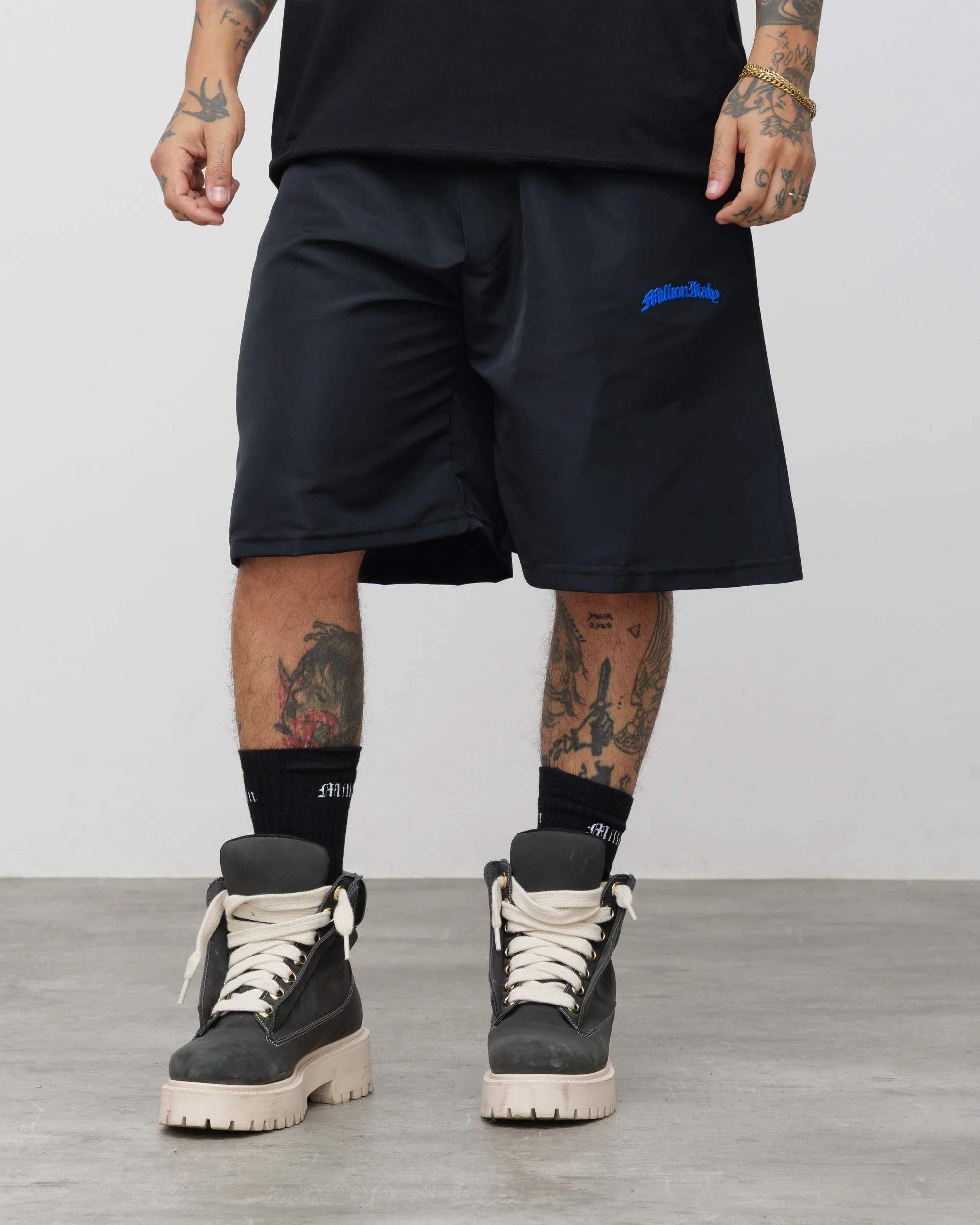 Shorts Tech Nero - Logo Blu - Image 5