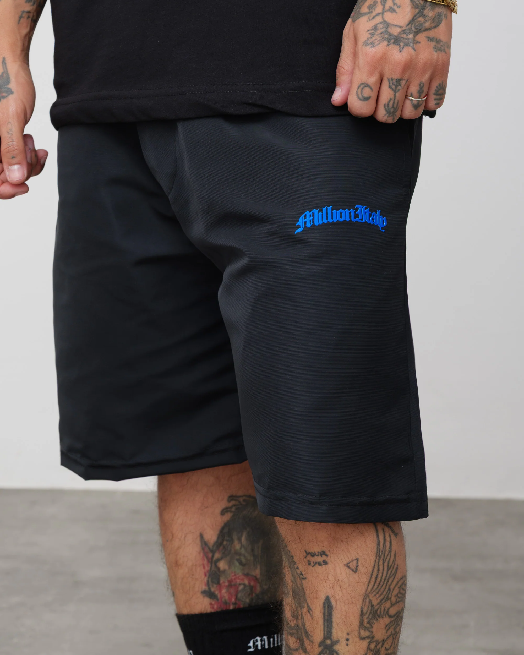 Shorts Tech Nero - Logo Blu - Image 6
